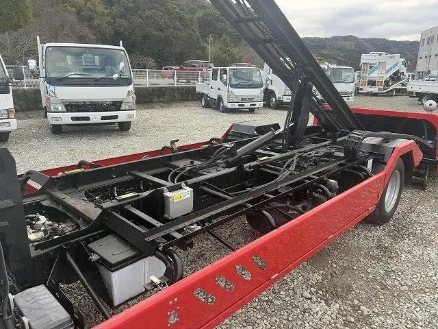 いすゞエルフセーフティローダー小型（2t・3t）[写真22]