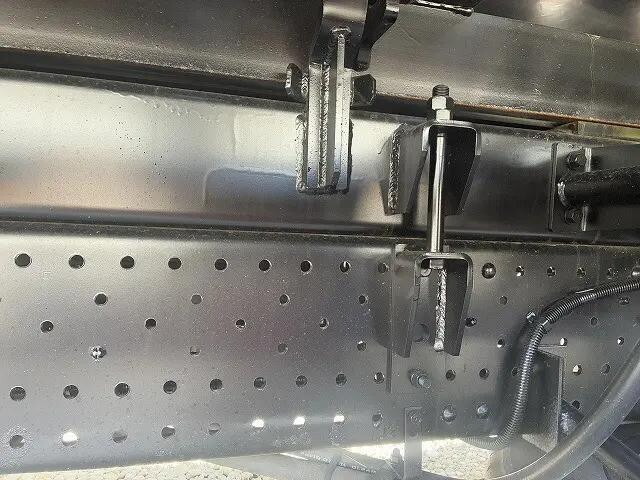 いすゞエルフセーフティローダー小型（2t・3t）[写真33]