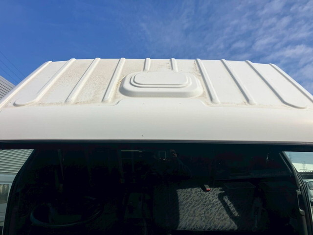 いすゞエルフアルミバン小型（2t・3t）[写真08]