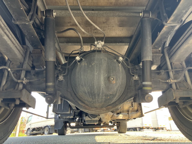 日野デュトロアルミバン小型（2t・3t）[写真26]