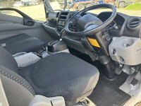 日野デュトロアルミバン小型（2t・3t）[写真32]