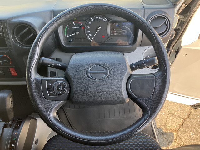 日野デュトロアルミバン小型（2t・3t）[写真32]