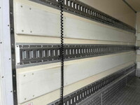 三菱ふそうキャンター冷凍車（冷蔵車）小型（2t・3t）[写真12]