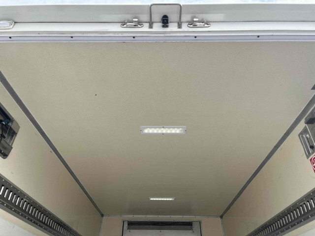 三菱ふそうキャンター冷凍車（冷蔵車）小型（2t・3t）[写真13]