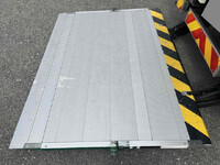 三菱ふそうキャンター冷凍車（冷蔵車）小型（2t・3t）[写真18]