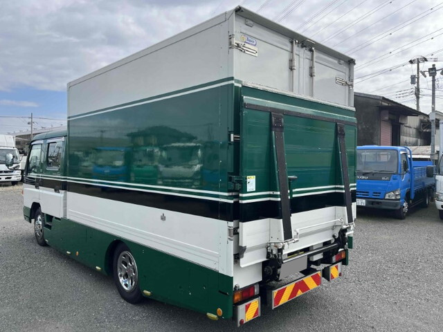 三菱ふそうキャンター冷凍車（冷蔵車）小型（2t・3t）[写真02]