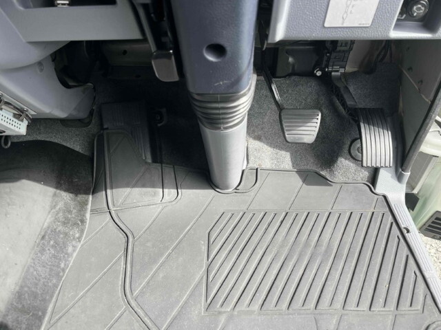 三菱ふそうキャンター冷凍車（冷蔵車）小型（2t・3t）[写真32]