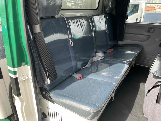 三菱ふそうキャンター冷凍車（冷蔵車）小型（2t・3t）[写真35]