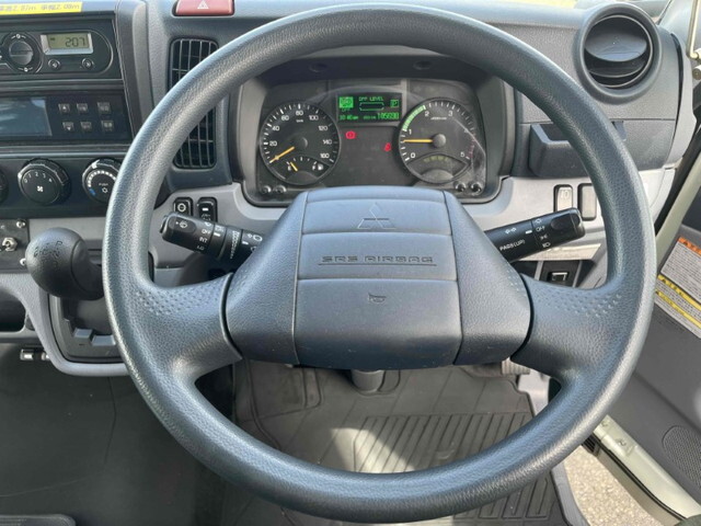 三菱ふそうキャンター冷凍車（冷蔵車）小型（2t・3t）[写真38]