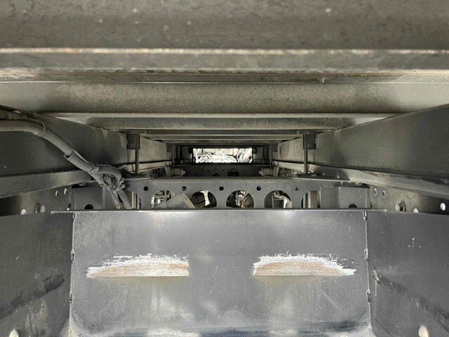 いすゞエルフボトルバン小型（2t・3t）[写真16]