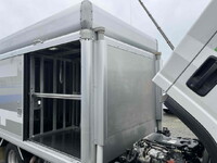 いすゞエルフボトルバン小型（2t・3t）[写真22]