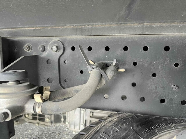 いすゞエルフボトルバン小型（2t・3t）[写真29]