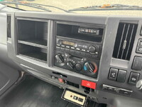 いすゞエルフボトルバン小型（2t・3t）[写真33]