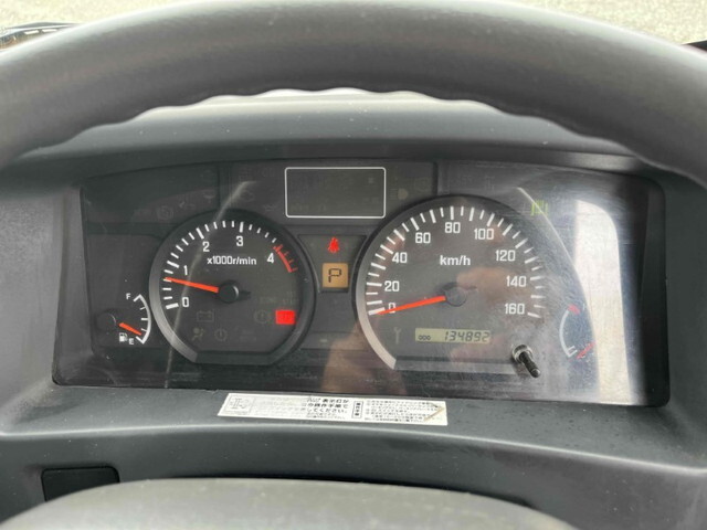 いすゞエルフボトルバン小型（2t・3t）[写真33]