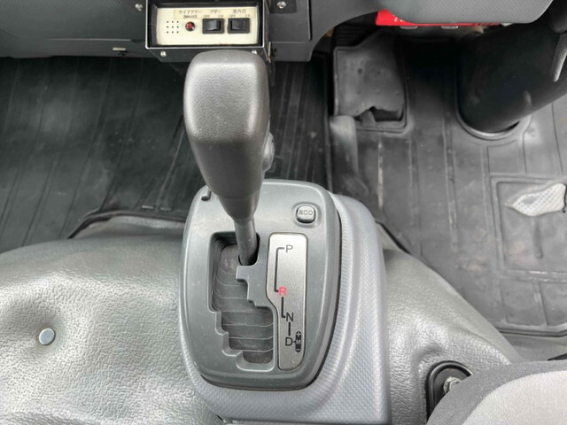 いすゞエルフボトルバン小型（2t・3t）[写真34]