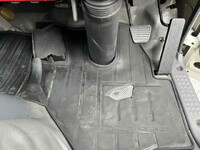 いすゞエルフボトルバン小型（2t・3t）[写真36]