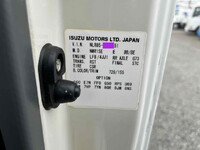 いすゞエルフボトルバン小型（2t・3t）[写真39]