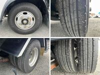 いすゞエルフボトルバン小型（2t・3t）[写真40]