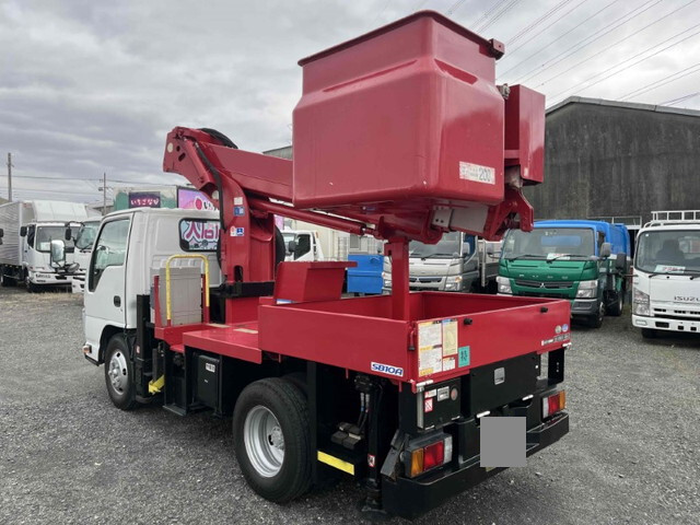 いすゞエルフ高所作業車小型（2t・3t）[写真02]