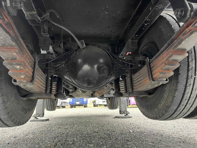 いすゞエルフ高所作業車小型（2t・3t）[写真27]