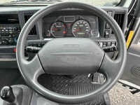 いすゞエルフ高所作業車小型（2t・3t）[写真33]