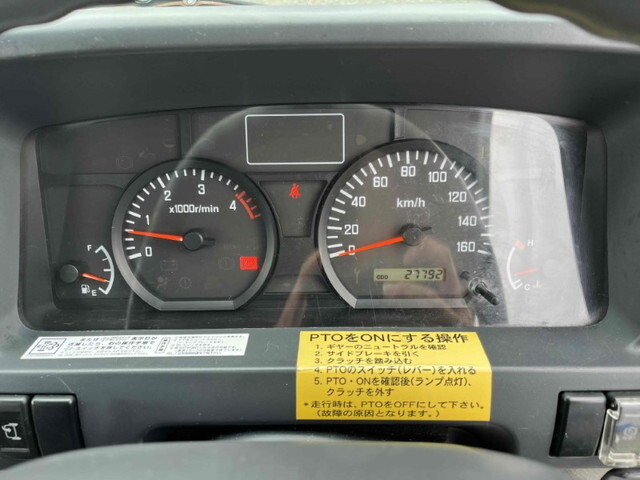 いすゞエルフ高所作業車小型（2t・3t）[写真34]