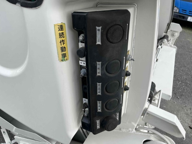 日野デュトロパッカー車（塵芥車）小型（2t・3t）[写真24]