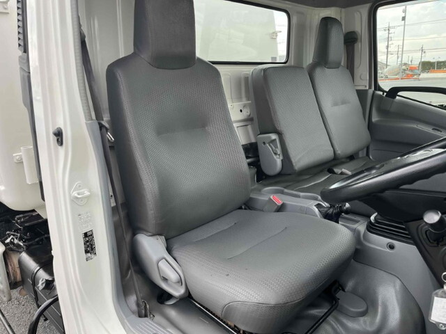 日野デュトロパッカー車（塵芥車）小型（2t・3t）[写真35]