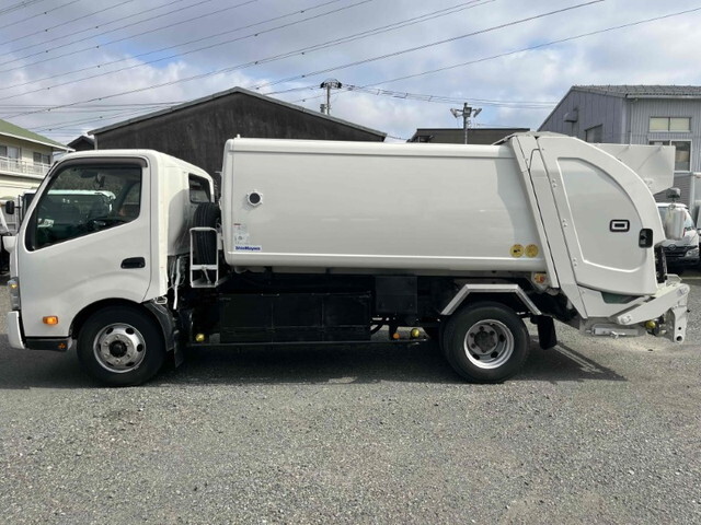 日野デュトロパッカー車（塵芥車）小型（2t・3t）[写真08]