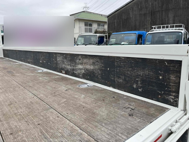 日野レンジャー平ボディ中型（4t）[写真12]