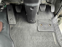 日野レンジャー平ボディ中型（4t）[写真37]