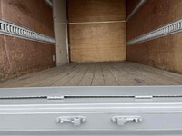 いすゞエルフアルミバン小型（2t・3t）[写真12]