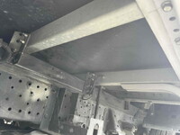 いすゞエルフアルミバン小型（2t・3t）[写真17]