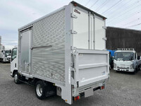 いすゞエルフアルミバン小型（2t・3t）[写真02]