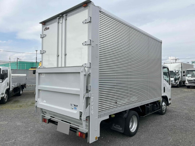 いすゞエルフアルミバン小型（2t・3t）[写真04]