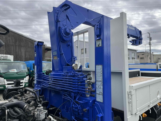 いすゞフォワードセルフクレーン4段中型（4t）[写真28]