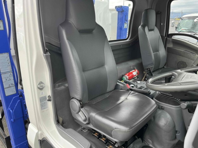 いすゞフォワードセルフクレーン4段中型（4t）[写真35]