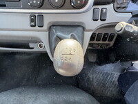 三菱ふそうキャンター平ボディ小型（2t・3t）[写真17]