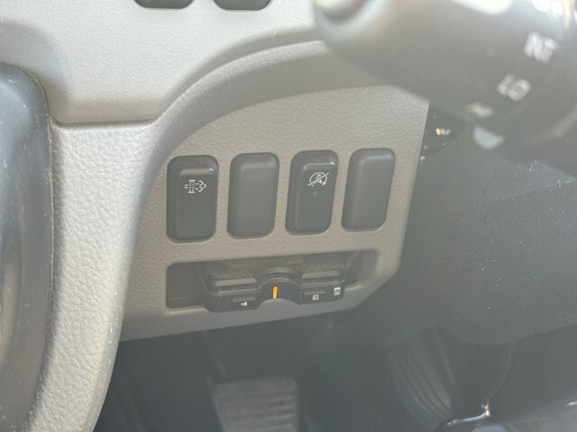 三菱ふそうキャンター平ボディ小型（2t・3t）[写真19]