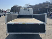 三菱ふそうキャンター平ボディ小型（2t・3t）[写真08]