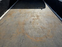 三菱ふそうキャンター平ボディ小型（2t・3t）[写真09]