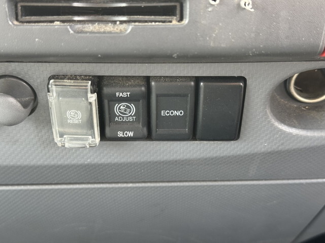 いすゞエルフ冷凍車（冷蔵車）小型（2t・3t）[写真10]