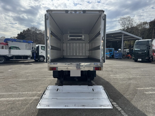 いすゞエルフ冷凍車（冷蔵車）小型（2t・3t）[写真19]