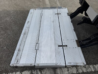 いすゞエルフ冷凍車（冷蔵車）小型（2t・3t）[写真22]