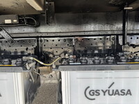 いすゞエルフ冷凍車（冷蔵車）小型（2t・3t）[写真34]