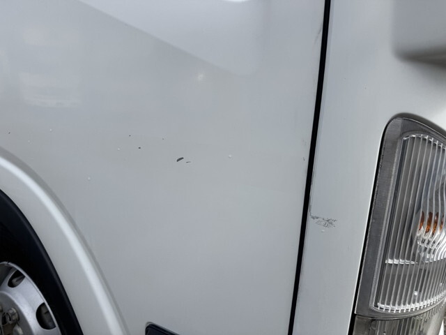 いすゞエルフ冷凍車（冷蔵車）小型（2t・3t）[写真39]