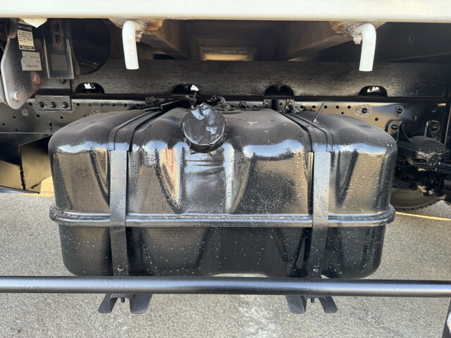 いすゞフォワードクレーン4段中型（4t）[写真32]