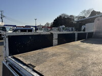 日野デュトロ平ボディ小型（2t・3t）[写真21]