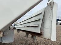 いすゞエルフローダーダンプ小型（2t・3t）[写真13]