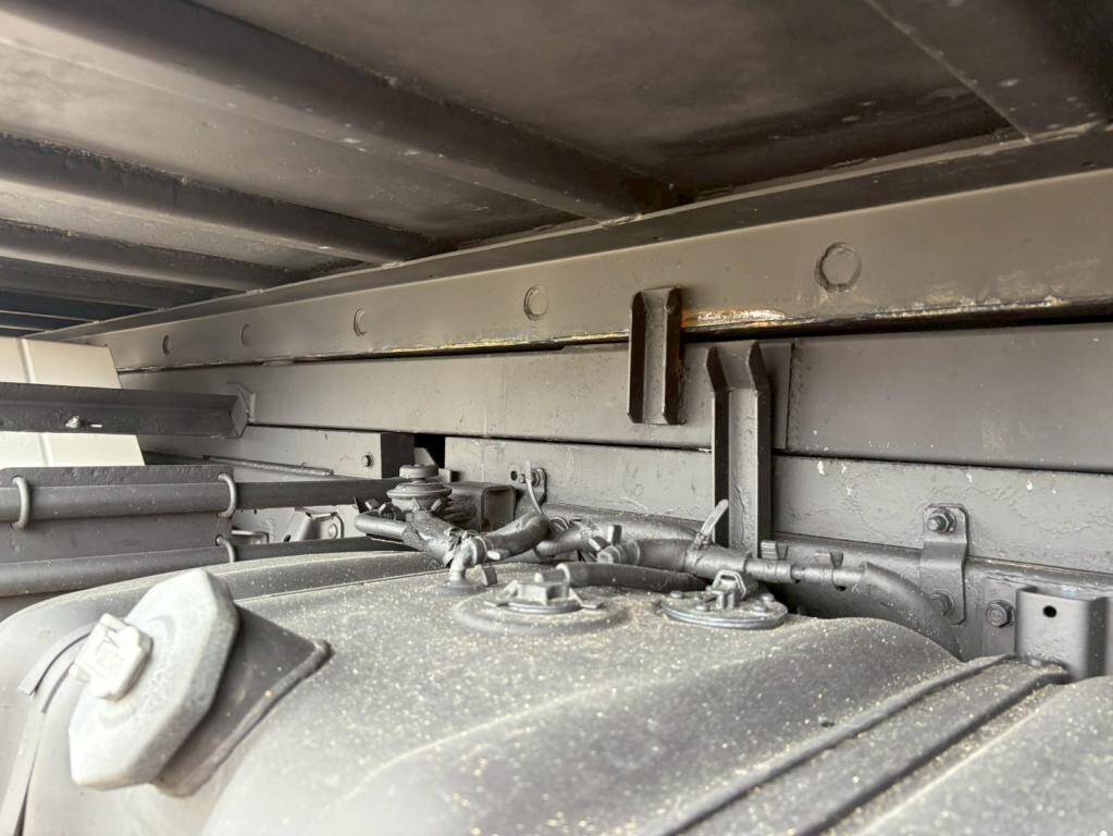 いすゞエルフローダーダンプ小型（2t・3t）[写真17]